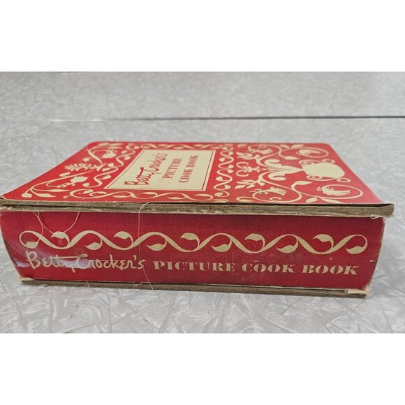 Betty Crockers Red Picture Cookbook Hardcover ephemera paper 5 ring binder flaws - Picture 3 of 11